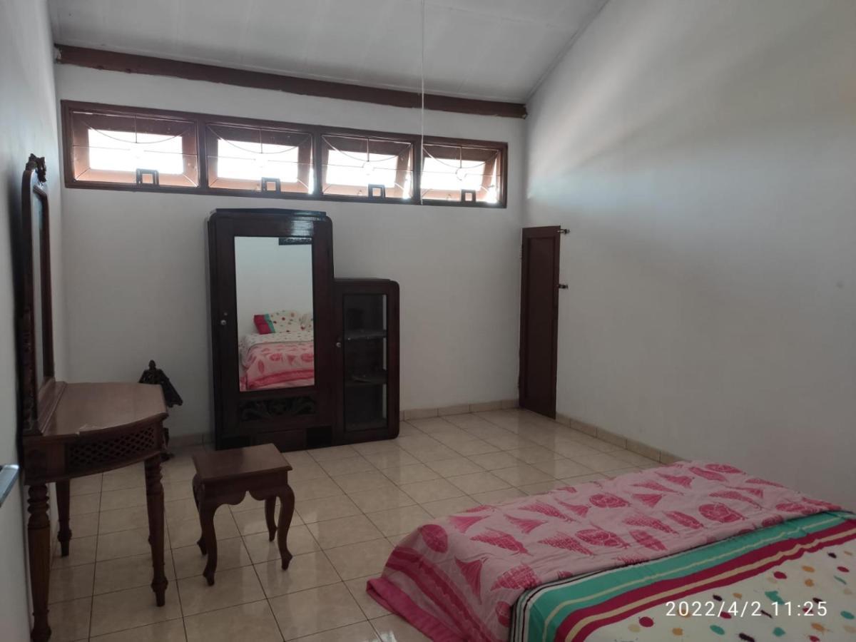 Kelana 2 Nice Homestay Semarang Luaran gambar