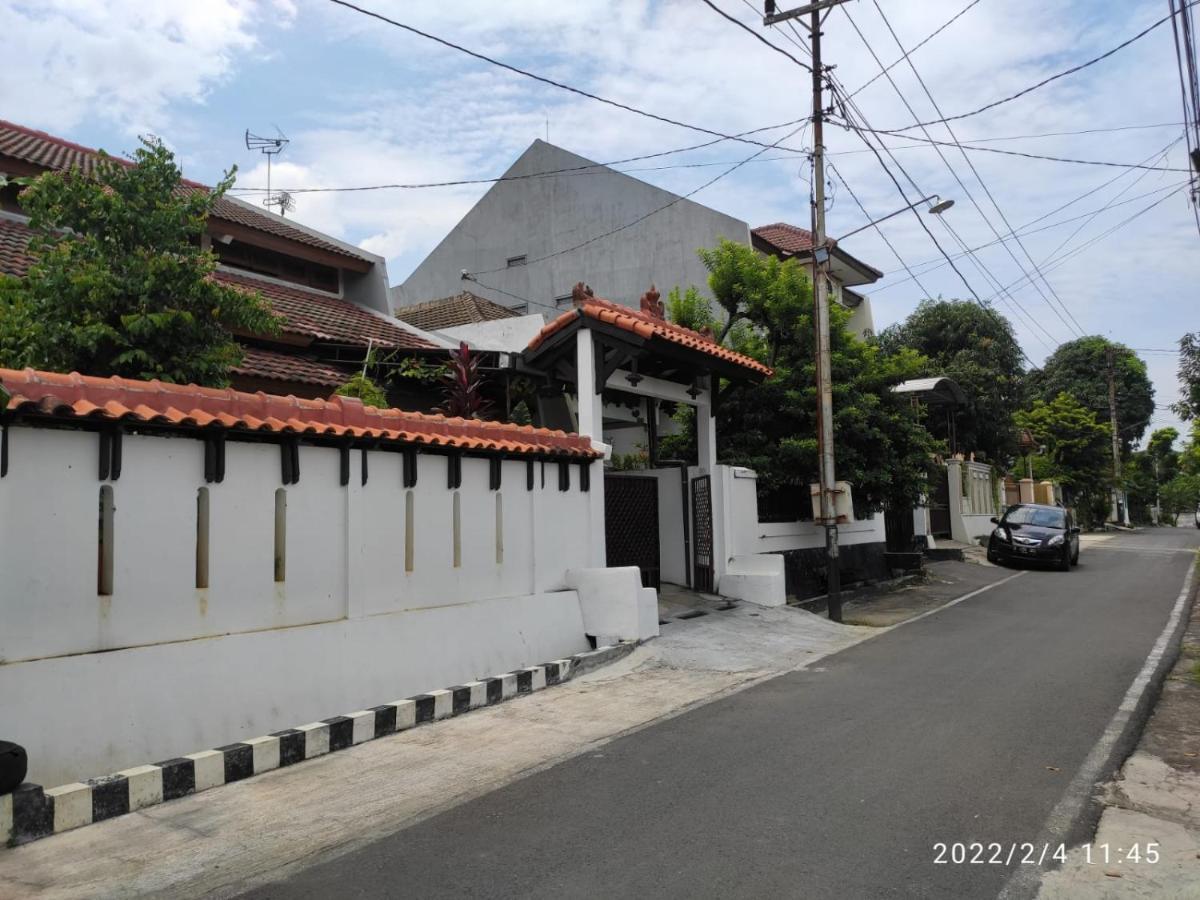 Kelana 2 Nice Homestay Semarang Luaran gambar